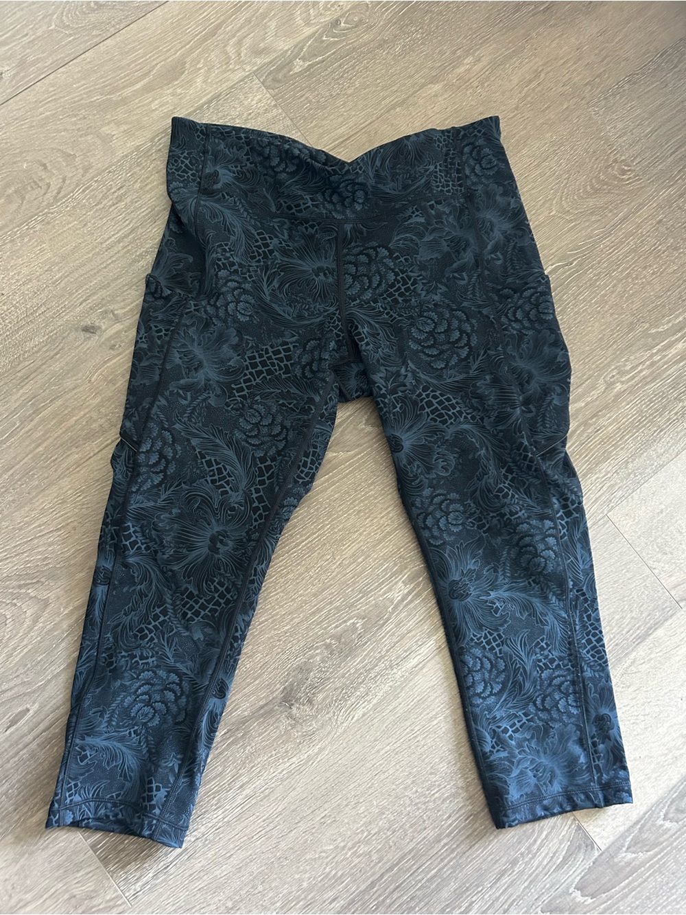 Lululemon pace rival crops